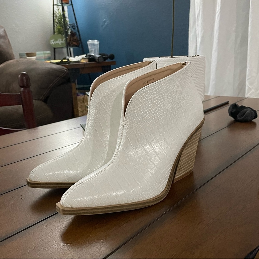 White zip up booties